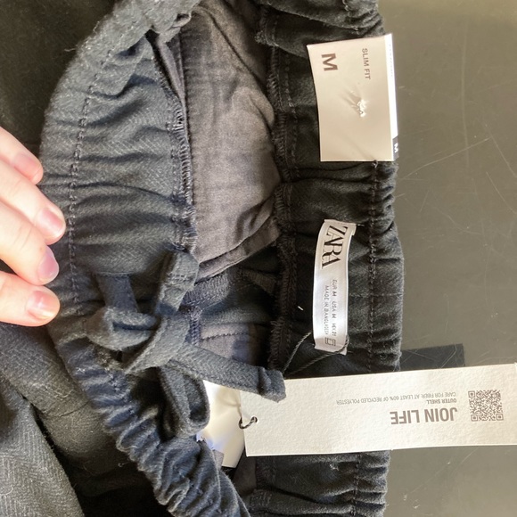 Zara men’s joggers - Picture 3 of 3